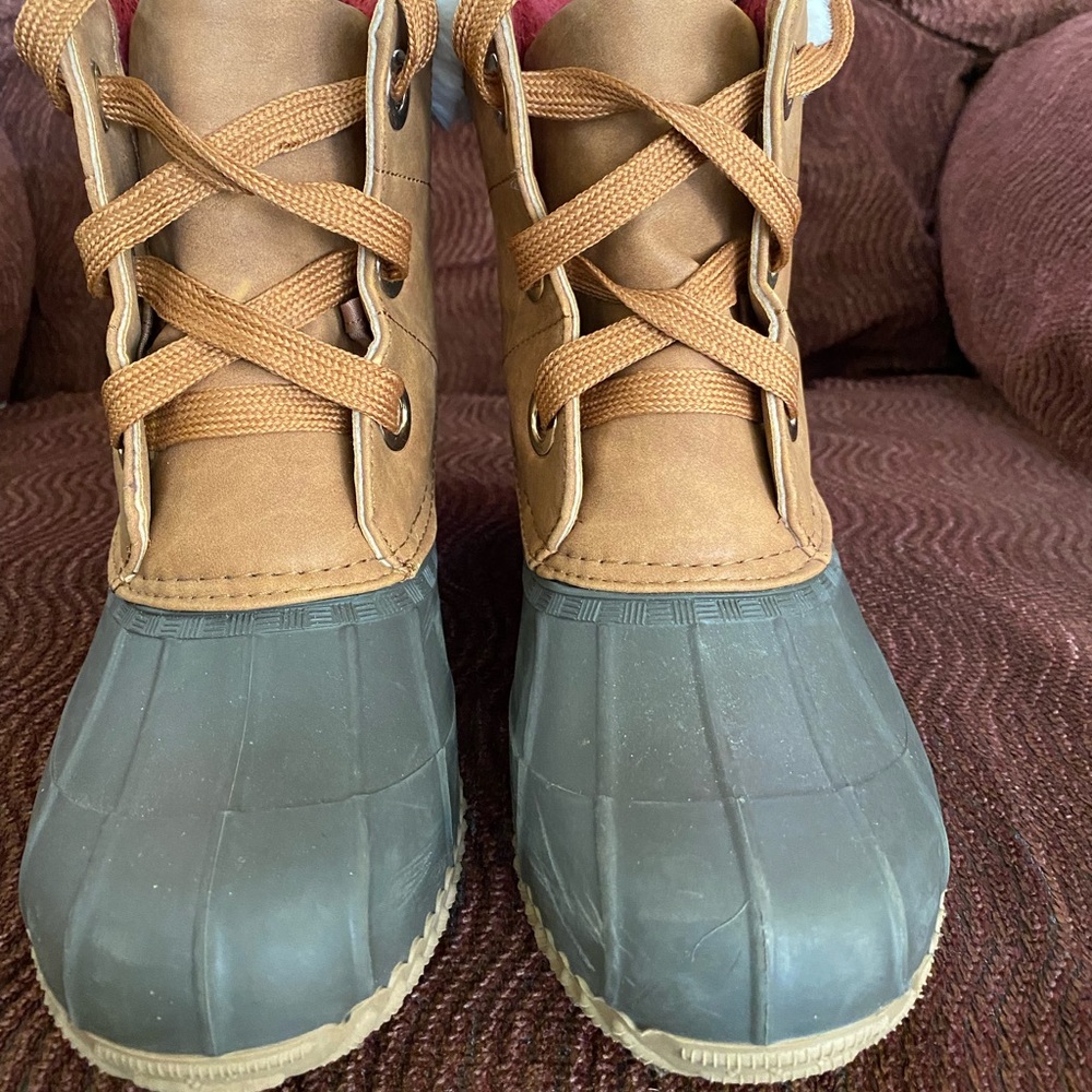 Tommy Hilfiger Duck boots with lining